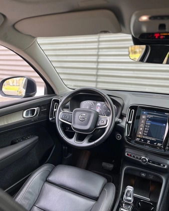 Volvo XC 40 cena 119900 przebieg: 138000, rok produkcji 2020 z Sosnowiec małe 529
